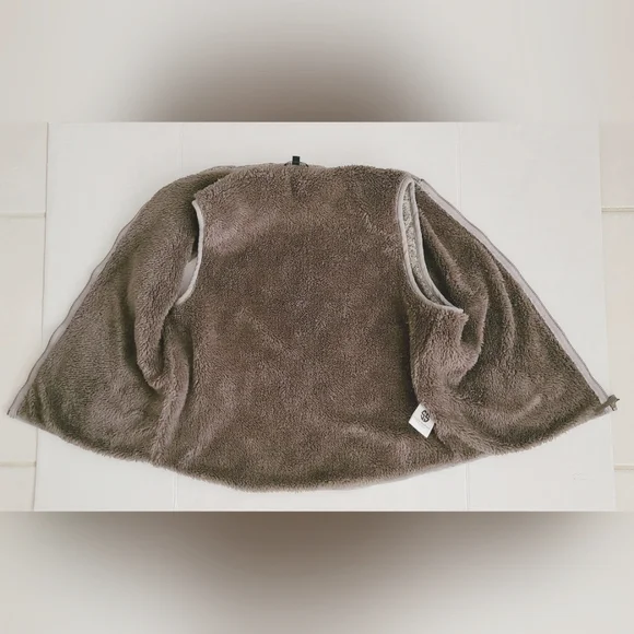 Simply Southern Quilted Heathered Gray Plush Lined Vest with Pockets Sz S-M - Picture 10 of 12